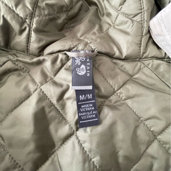 ❄️⛄️🏂Mountain Hardware Puffer Vest Women’s Size M Faux Fur Hooded White - Picture 4 of 6